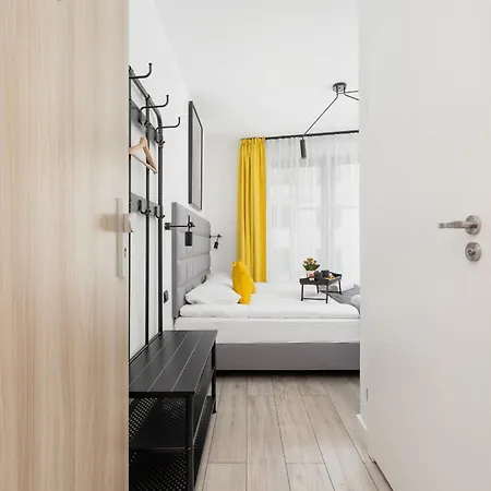 Cracow Miodowa 42 Elegant By Renters *