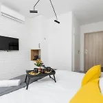 Cracow Miodowa 42 Elegant By Renters Apartamento Cracovia