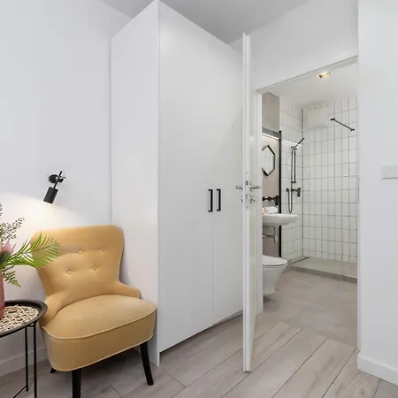 Cracow Miodowa 42 Elegant By Renters Lejlighed *