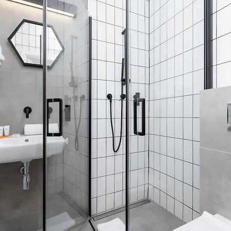 Cracow Miodowa 42 Elegant By Renters